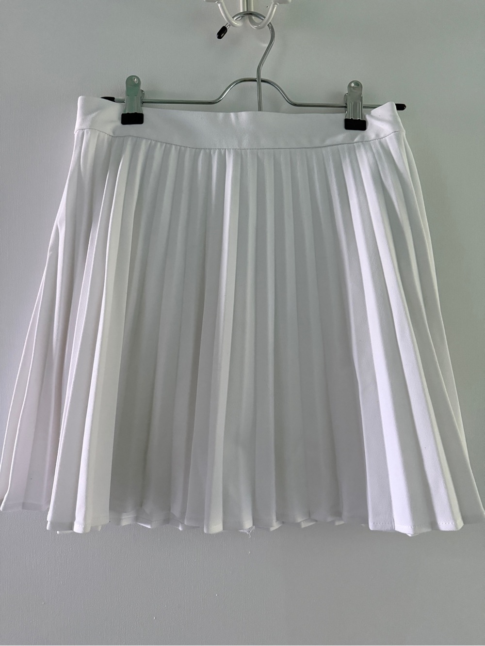 Aritzia White Pleated Circle Skirt
